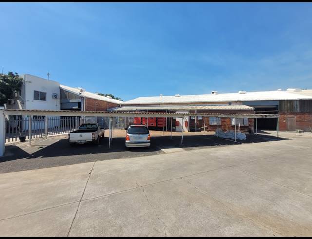 2,160M² WAREHOUSE TO LET IN STIKLAND INDUSTRIAL